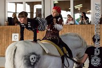 0233 A CB 0269    © Daniela und Christian Bittner u.a.    Alle Inhalte auf diesen Webseiten sind urheberrechtlich geschützt. Kein Teil der hier abrufbaren Inhalte darf ohne ausdrückliche schriftliche Erlaubnis des Fotografen reproduziert, gedruckt, übersetzt, in digitaler Form weiterbearbeitet, in Archive übernommen oder Dritten unter einer fremden URL zugänglich gemacht werden.   Fotografen: AE .. A. Esdar, AH .. A. Helmle, CB .. Chr. Bittner, DB .. D. Bittner, LB .. L. Bittner, BB .. B. Boschatzke,   HZ .. H. Ziegelbauer, IM .. I. Maierhöfer, KH .. K. Hauber, LE .. L. Esdar, ME .. M. Esdar, MEr .. M. Erhard,   RM .. R. Maierhöfer, SD .. S. Demchuk, TS .. T. Spaag-Wagner, UL .. U. Ladenburger, JW .. J. Wecker, EB .. E. Boschatzke,   JA .. J. Abele, MW .. Maria Walter, MB .. Manuel Bühler, GG .. Georg Gösele, CBa .. Christoph Bayrle, KZW .. Kathrin Zwerger, PG .. Peter Gösele, CME .. Carmen Müller-Epacher, GB .. Gebhard Bühler, AL .. Alisha Ladenburger, SV .. Susanne Habel-Veit.