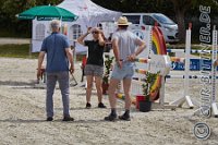 061 A DB 0190    © Daniela und Christian Bittner u.a.    Alle Inhalte auf diesen Webseiten sind urheberrechtlich geschützt. Kein Teil der hier abrufbaren Inhalte darf ohne ausdrückliche schriftliche Erlaubnis des Fotografen reproduziert, gedruckt, übersetzt, in digitaler Form weiterbearbeitet, in Archive übernommen oder Dritten unter einer fremden URL zugänglich gemacht werden.   Fotografen: AE .. A. Esdar, AH .. A. Helmle, CB .. Chr. Bittner, DB .. D. Bittner, LB .. L. Bittner, BB .. B. Boschatzke,   HZ .. H. Ziegelbauer, IM .. I. Maierhöfer, KH .. K. Hauber, LE .. L. Esdar, ME .. M. Esdar, MEr .. M. Erhard,   RM .. R. Maierhöfer, SD .. S. Demchuk, TS .. T. Spaag-Wagner, UL .. U. Ladenburger, JW .. J. Wecker, EB .. E. Boschatzke,   JA .. J. Abele, MW .. Maria Walter, MB .. Manuel Bühler, GG .. Georg Gösele, CBa .. Christoph Bayrle, KZW .. Kathrin Zwerger, PG .. Peter Gösele, CME .. Carmen Müller-Epacher, GB .. Gebhard Bühler, AL .. Alisha Ladenburger, SV .. Susanne Habel-Veit, LV .. Lukas Veit.