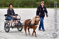 063 A DB 0198    © Daniela und Christian Bittner u.a.    Alle Inhalte auf diesen Webseiten sind urheberrechtlich geschützt. Kein Teil der hier abrufbaren Inhalte darf ohne ausdrückliche schriftliche Erlaubnis des Fotografen reproduziert, gedruckt, übersetzt, in digitaler Form weiterbearbeitet, in Archive übernommen oder Dritten unter einer fremden URL zugänglich gemacht werden.   Fotografen: AE .. A. Esdar, AH .. A. Helmle, CB .. Chr. Bittner, DB .. D. Bittner, LB .. L. Bittner, BB .. B. Boschatzke,   HZ .. H. Ziegelbauer, IM .. I. Maierhöfer, KH .. K. Hauber, LE .. L. Esdar, ME .. M. Esdar, MEr .. M. Erhard,   RM .. R. Maierhöfer, SD .. S. Demchuk, TS .. T. Spaag-Wagner, UL .. U. Ladenburger, JW .. J. Wecker, EB .. E. Boschatzke,   JA .. J. Abele, MW .. Maria Walter, MB .. Manuel Bühler, GG .. Georg Gösele, CBa .. Christoph Bayrle, KZW .. Kathrin Zwerger, PG .. Peter Gösele, CME .. Carmen Müller-Epacher, GB .. Gebhard Bühler, AL .. Alisha Ladenburger, SV .. Susanne Habel-Veit.