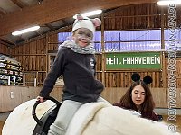 010 A HZ 0017    © Daniela und Christian Bittner u.a.    Alle Inhalte auf diesen Webseiten sind urheberrechtlich geschützt. Kein Teil der hier abrufbaren Inhalte darf ohne ausdrückliche schriftliche Erlaubnis des Fotografen reproduziert, gedruckt, übersetzt, in digitaler Form weiterbearbeitet, in Archive übernommen oder Dritten unter einer fremden URL zugänglich gemacht werden.   Fotografen: AE .. A. Esdar, AH .. A. Helmle, CB .. Chr. Bittner, DB .. D. Bittner, LB .. L. Bittner, BB .. B. Boschatzke,   HZ .. H. Ziegelbauer, IM .. I. Maierhöfer, KH .. K. Hauber, LE .. L. Esdar, ME .. M. Esdar, MEr .. M. Erhard,   RM .. R. Maierhöfer, SD .. S. Demchuk, TS .. T. Spaag-Wagner, UL .. U. Ladenburger, JW .. J. Wecker, EB .. E. Boschatzke,   JA .. J. Abele, MW .. Maria Walter, MB .. Manuel Bühler, GG .. Georg Gösele, CBa .. Christoph Bayrle, KZW .. Kathrin Zwerger, PG .. Peter Gösele, CME .. Carmen Müller-Epacher, GB .. Gebhard Bühler, AL .. Alisha Ladenburger, SV .. Susanne Habel-Veit.