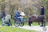 075 A DB 259    © Daniela und Christian Bittner u.a.    Alle Inhalte auf diesen Webseiten sind urheberrechtlich geschützt. Kein Teil der hier abrufbaren Inhalte darf ohne ausdrückliche schriftliche Erlaubnis des Fotografen reproduziert, gedruckt, übersetzt, in digitaler Form weiterbearbeitet, in Archive übernommen oder Dritten unter einer fremden URL zugänglich gemacht werden.   Fotografen: AE .. A. Esdar, AH .. A. Helmle, CB .. Chr. Bittner, DB .. D. Bittner, LB .. L. Bittner, BB .. B. Boschatzke,   HZ .. H. Ziegelbauer, IM .. I. Maierhöfer, KH .. K. Hauber, LE .. L. Esdar, ME .. M. Esdar, MEr .. M. Erhard,   RM .. R. Maierhöfer, SD .. S. Demchuk, TS .. T. Spaag-Wagner, UL .. U. Ladenburger, JW .. J. Wecker, EB .. E. Boschatzke,   JA .. J. Abele, MW .. Maria Walter, MB .. Manuel Bühler, GG .. Georg Gösele, CBa .. Christoph Bayrle, KZW .. Kathrin Zwerger, PG .. Peter Gösele, CME .. Carmen Müller-Epacher, GB .. Gebhard Bühler, AL .. Alisha Ladenburger, SV .. Susanne Habel-Veit, LV .. Lukas Veit.