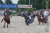 183 A LB 0423    © Daniela und Christian Bittner u.a.    Alle Inhalte auf diesen Webseiten sind urheberrechtlich geschützt. Kein Teil der hier abrufbaren Inhalte darf ohne ausdrückliche schriftliche Erlaubnis des Fotografen reproduziert, gedruckt, übersetzt, in digitaler Form weiterbearbeitet, in Archive übernommen oder Dritten unter einer fremden URL zugänglich gemacht werden.   Fotografen: AE .. A. Esdar, AH .. A. Helmle, CB .. Chr. Bittner, DB .. D. Bittner, LB .. L. Bittner, BB .. B. Boschatzke,   HZ .. H. Ziegelbauer, IM .. I. Maierhöfer, KH .. K. Hauber, LE .. L. Esdar, ME .. M. Esdar, MEr .. M. Erhard,   RM .. R. Maierhöfer, SD .. S. Demchuk, TS .. T. Spaag-Wagner, UL .. U. Ladenburger, JW .. J. Wecker, EB .. E. Boschatzke,   JA .. J. Abele, MW .. Maria Walter, MB .. Manuel Bühler, GG .. Georg Gösele, CBa .. Christoph Bayrle, KZW .. Kathrin Zwerger, PG .. Peter Gösele, CME .. Carmen Müller-Epacher, GB .. Gebhard Bühler, AL .. Alisha Ladenburger, SV .. Susanne Habel-Veit.