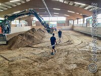 2025-06 Neuer Hallenboden