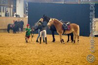 123 A LB 324    © Daniela und Christian Bittner u.a.    Alle Inhalte auf diesen Webseiten sind urheberrechtlich geschützt. Kein Teil der hier abrufbaren Inhalte darf ohne ausdrückliche schriftliche Erlaubnis des Fotografen reproduziert, gedruckt, übersetzt, in digitaler Form weiterbearbeitet, in Archive übernommen oder Dritten unter einer fremden URL zugänglich gemacht werden.   Fotografen: AE .. A. Esdar, AH .. A. Helmle, CB .. Chr. Bittner, DB .. D. Bittner, LB .. L. Bittner, BB .. B. Boschatzke,   HZ .. H. Ziegelbauer, IM .. I. Maierhöfer, KH .. K. Hauber, LE .. L. Esdar, ME .. M. Esdar, MEr .. M. Erhard,   RM .. R. Maierhöfer, SD .. S. Demchuk, TS .. T. Spaag-Wagner, UL .. U. Ladenburger, JW .. J. Wecker, EB .. E. Boschatzke,   JA .. J. Abele, MW .. Maria Walter, MB .. Manuel Bühler, GG .. Georg Gösele, CBa .. Christoph Bayrle, KZW .. Kathrin Zwerger, PG .. Peter Gösele, CME .. Carmen Müller-Epacher, GB .. Gebhard Bühler, AL .. Alisha Ladenburger, SV .. Susanne Habel-Veit, LV .. Lukas Veit.