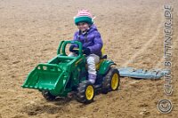 143 A LB 395    © Daniela und Christian Bittner u.a.    Alle Inhalte auf diesen Webseiten sind urheberrechtlich geschützt. Kein Teil der hier abrufbaren Inhalte darf ohne ausdrückliche schriftliche Erlaubnis des Fotografen reproduziert, gedruckt, übersetzt, in digitaler Form weiterbearbeitet, in Archive übernommen oder Dritten unter einer fremden URL zugänglich gemacht werden.   Fotografen: AE .. A. Esdar, AH .. A. Helmle, CB .. Chr. Bittner, DB .. D. Bittner, LB .. L. Bittner, BB .. B. Boschatzke,   HZ .. H. Ziegelbauer, IM .. I. Maierhöfer, KH .. K. Hauber, LE .. L. Esdar, ME .. M. Esdar, MEr .. M. Erhard,   RM .. R. Maierhöfer, SD .. S. Demchuk, TS .. T. Spaag-Wagner, UL .. U. Ladenburger, JW .. J. Wecker, EB .. E. Boschatzke,   JA .. J. Abele, MW .. Maria Walter, MB .. Manuel Bühler, GG .. Georg Gösele, CBa .. Christoph Bayrle, KZW .. Kathrin Zwerger, PG .. Peter Gösele, CME .. Carmen Müller-Epacher, GB .. Gebhard Bühler, AL .. Alisha Ladenburger, SV .. Susanne Habel-Veit, LV .. Lukas Veit.