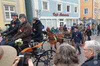 027 A KA 019    © Daniela und Christian Bittner u.a.    Alle Inhalte auf diesen Webseiten sind urheberrechtlich geschützt. Kein Teil der hier abrufbaren Inhalte darf ohne ausdrückliche schriftliche Erlaubnis des Fotografen reproduziert, gedruckt, übersetzt, in digitaler Form weiterbearbeitet, in Archive übernommen oder Dritten unter einer fremden URL zugänglich gemacht werden.   Fotografen: AE .. A. Esdar, AH .. A. Helmle, CB .. Chr. Bittner, DB .. D. Bittner, LB .. L. Bittner, BB .. B. Boschatzke,   HZ .. H. Ziegelbauer, IM .. I. Maierhöfer, KH .. K. Hauber, LE .. L. Esdar, ME .. M. Esdar, MEr .. M. Erhard,   RM .. R. Maierhöfer, SD .. S. Demchuk, TS .. T. Spaag-Wagner, UL .. U. Ladenburger, JW .. J. Wecker, EB .. E. Boschatzke,   JA .. J. Abele, MW .. Maria Walter, MB .. Manuel Bühler, GG .. Georg Gösele, CBa .. Christoph Bayrle, KZW .. Kathrin Zwerger, PG .. Peter Gösele, CME .. Carmen Müller-Epacher, GB .. Gebhard Bühler, AL .. Alisha Ladenburger, SV .. Susanne Habel-Veit, LV .. Lukas Veit, KF .. Kristin Friz.