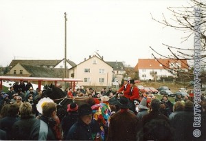 Gebhard Bühler und Manuel Bühler beim Festumzug der RöSeNa im Jahr 2000