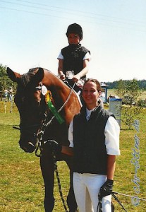 Loreen Epacher auf La Jana, an der Hand von Carmen Epacher in der Führzügelklasse...