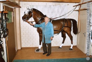 Der Sattler und sein Pferd...