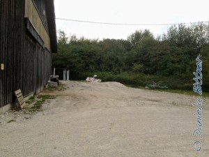 Auch hinter der Halle wurde schon viel geschafft...