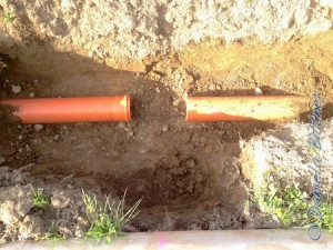 An dieser Schnur werden die Wasserleitungen durch die Rohre verlegt...