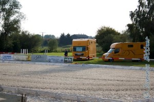 Hier sind die Laster der Firma Dickenherr...