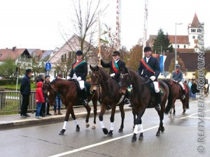 Die Röhlinger Standartenabordnung in Fremdingen...