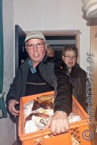 Gebhard Bühler sorgt für Nachschub an Brötchen...