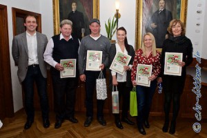 Alle anwesenden Geehrten, von links nach rechts: Manuel Bühler, Franz Erhardt, Rainer Abele, Katja Vaas, Heike Eckert, Corinna Knoblauch