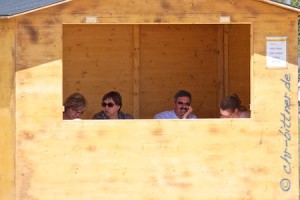 Die Richter schwitzten in der Holzhütte...