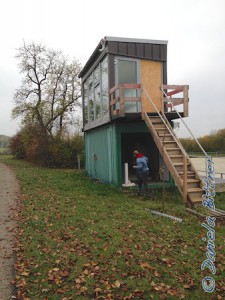 Die Hindernisse vom Turnier sind über den Winter wieder im Container verstaut...