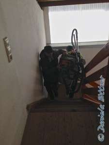 Das kommt der Staubsauger...