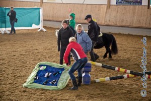 Während die einen noch reiten, wird schnell umgebaut für die nächsten...