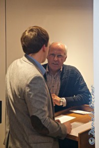 Vater und Sohn beratschlagen über die Ehrungen...