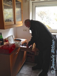 Gebhard ist mal wieder mit der Kasse beschäftigt...