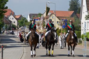 Auf dem Weg zum Teppich bei Familie Rathgeb/Müller
