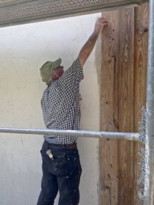 Gebhard kämpfte am Vormittag erst mit den letzten Rissen, dann machte er sich an die Dehnungsfugen...