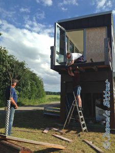 Diese Seite kommt ein neues, durchgehendes Geländer...
