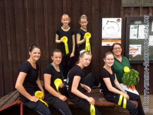 Unsere stolzen Gewinner: Rafaela Gschwender, Anna-Lena Hammele, Katja Wilhelm, Jana Rathgeb, Nora Pautz und Nina Hauber mit Longenführerin Conny Wengert