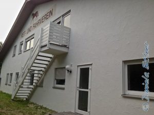 So sieht die fertige Fassade mit Treppe aus. Richtig super!