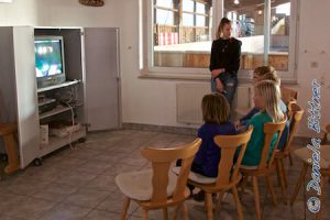 Und Charlotte hatte den Kindern einen Bibi&Tina-Film eingeschaltet...